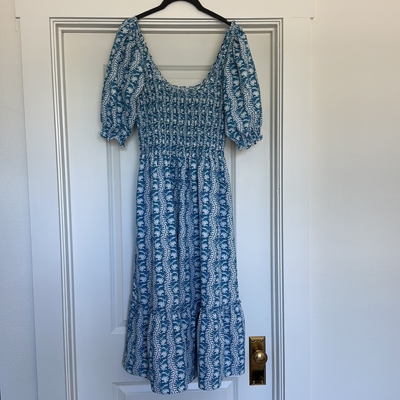 The Louisa Nap Dress in trailing vine blue crepe - Picture 2 of 4